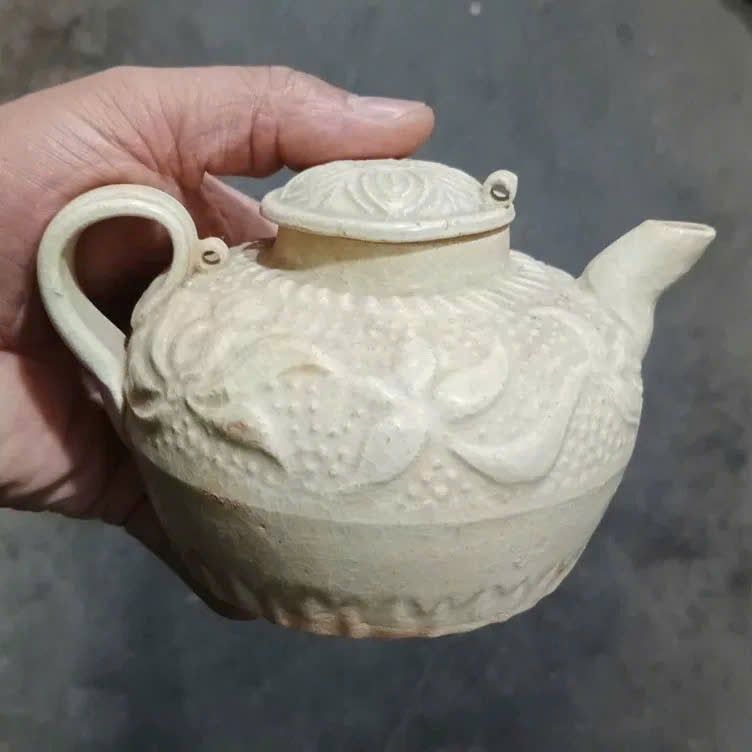  Ấm trà sưu tầm BKCECN-9694 