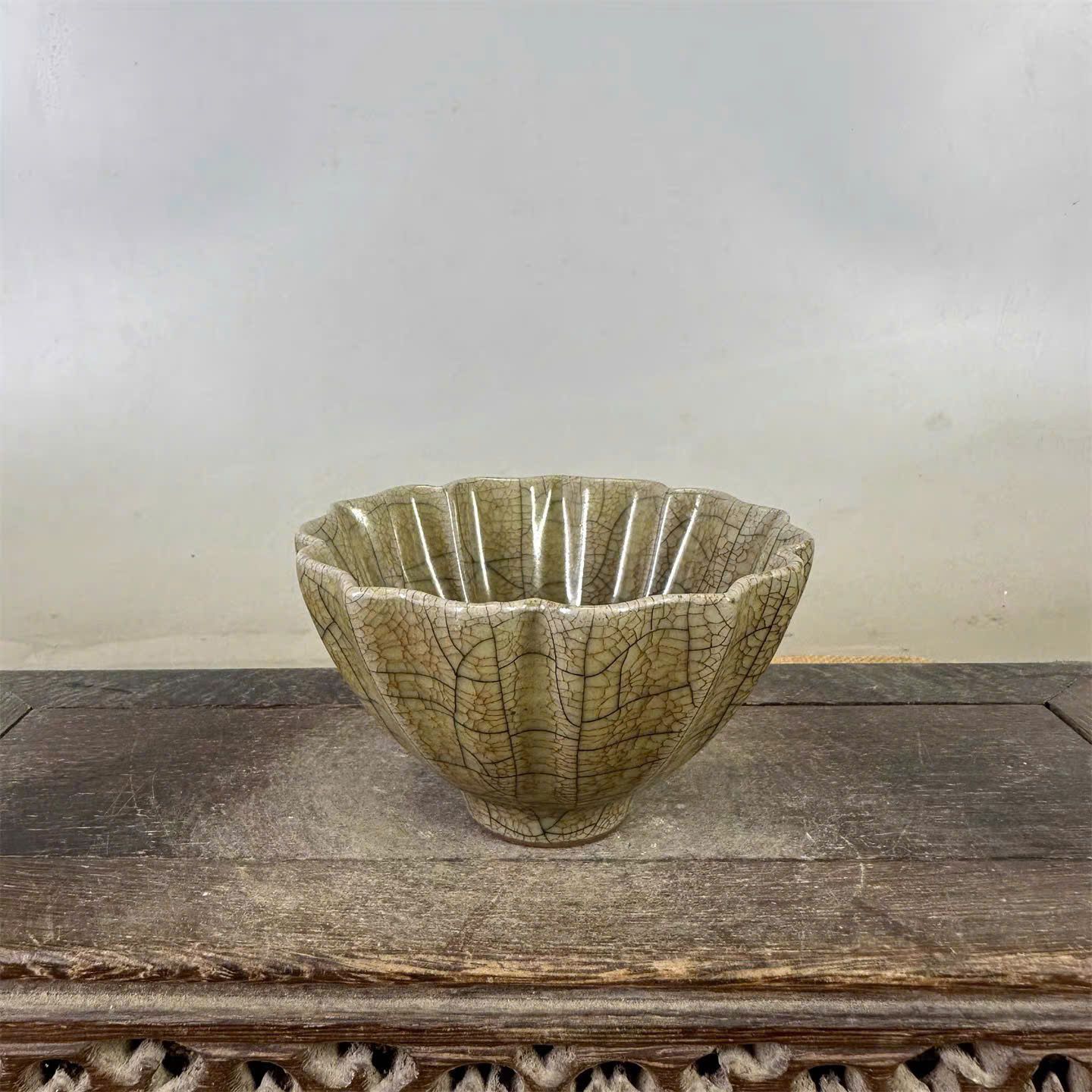  Bát hoa gốm men rạn xưa sưu tầm BKCECN-9739 