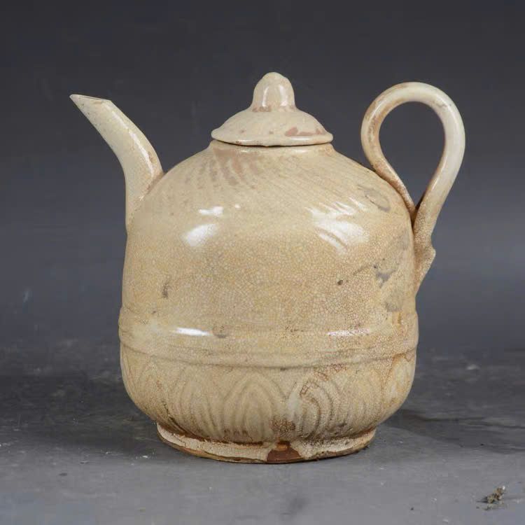  Ấm trà sứ trắng sưu tầm BKCECN-9745 