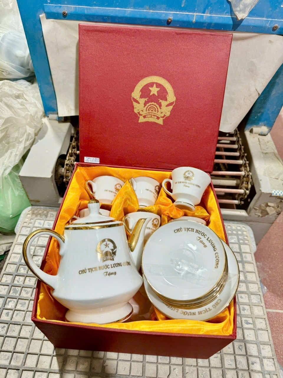  Bộ ấm chén in logo Chủ tịch nước BKCECN-9762 