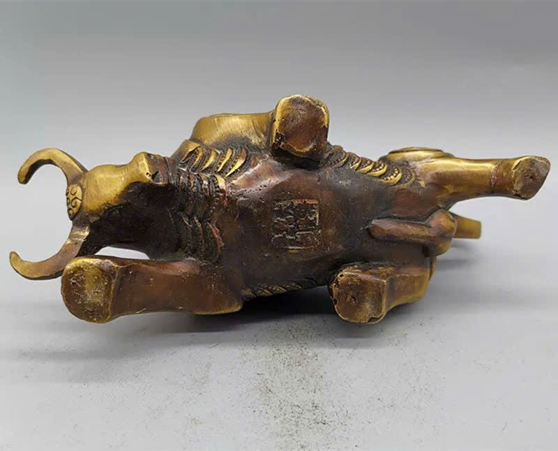  Bò Tót Kim Tiền BKMECN-9586 