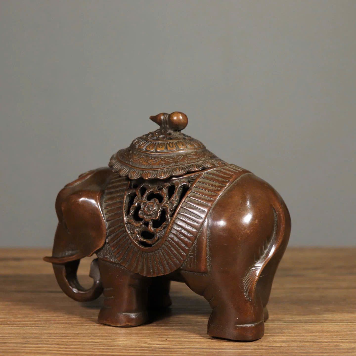  Lư trầm hình Voi decor BKMECN-9612 