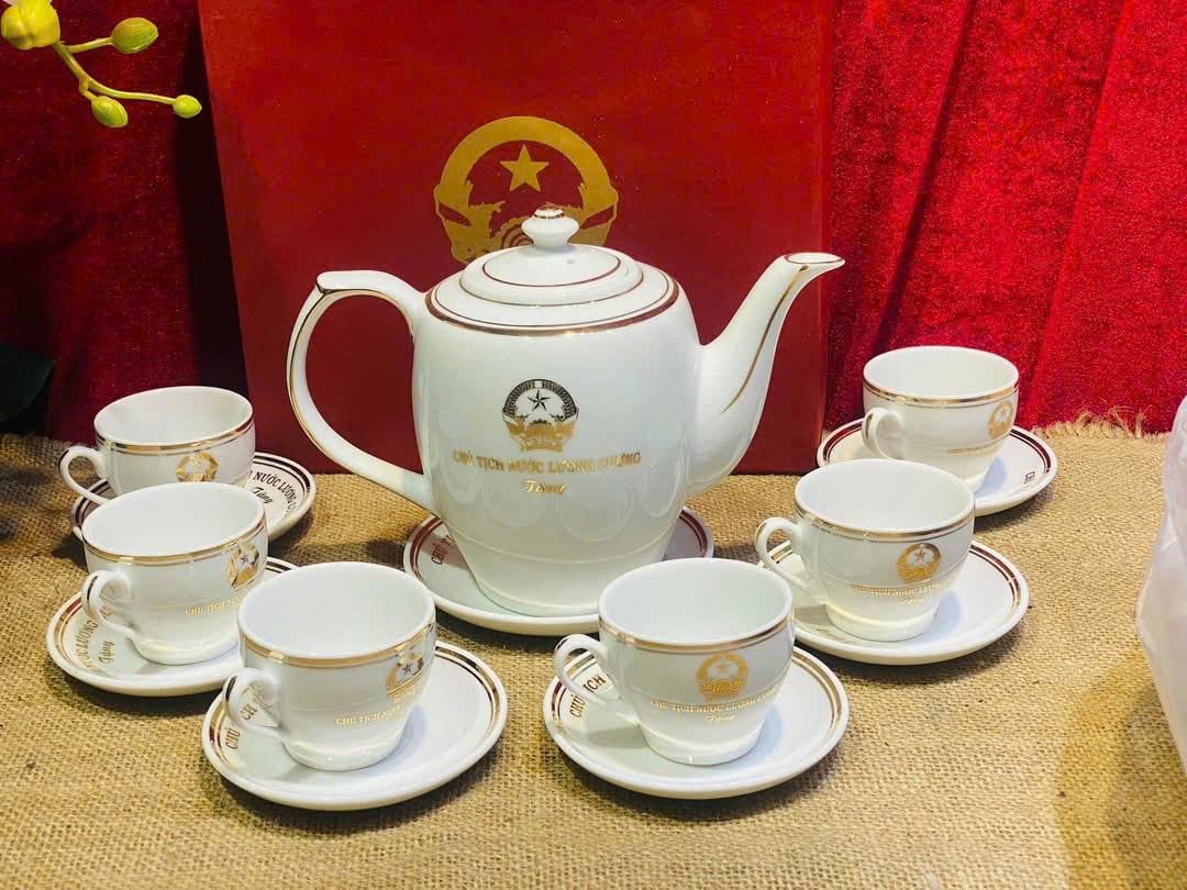  Bộ ấm chén gốm in logo Chủ tịch nước – sứ Bát Tràng BKCECN-9903 
