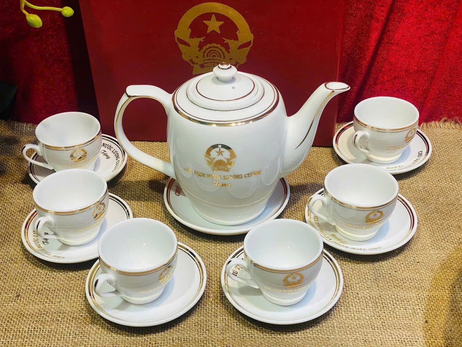  Bộ ấm chén gốm in logo Chủ tịch nước – sứ Bát Tràng BKCECN-9903 