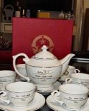  Bộ ấm chén Đèn Thần chỉ vàng in chữ Thủ tướng Phạm Minh Chính BKCECN-9956 