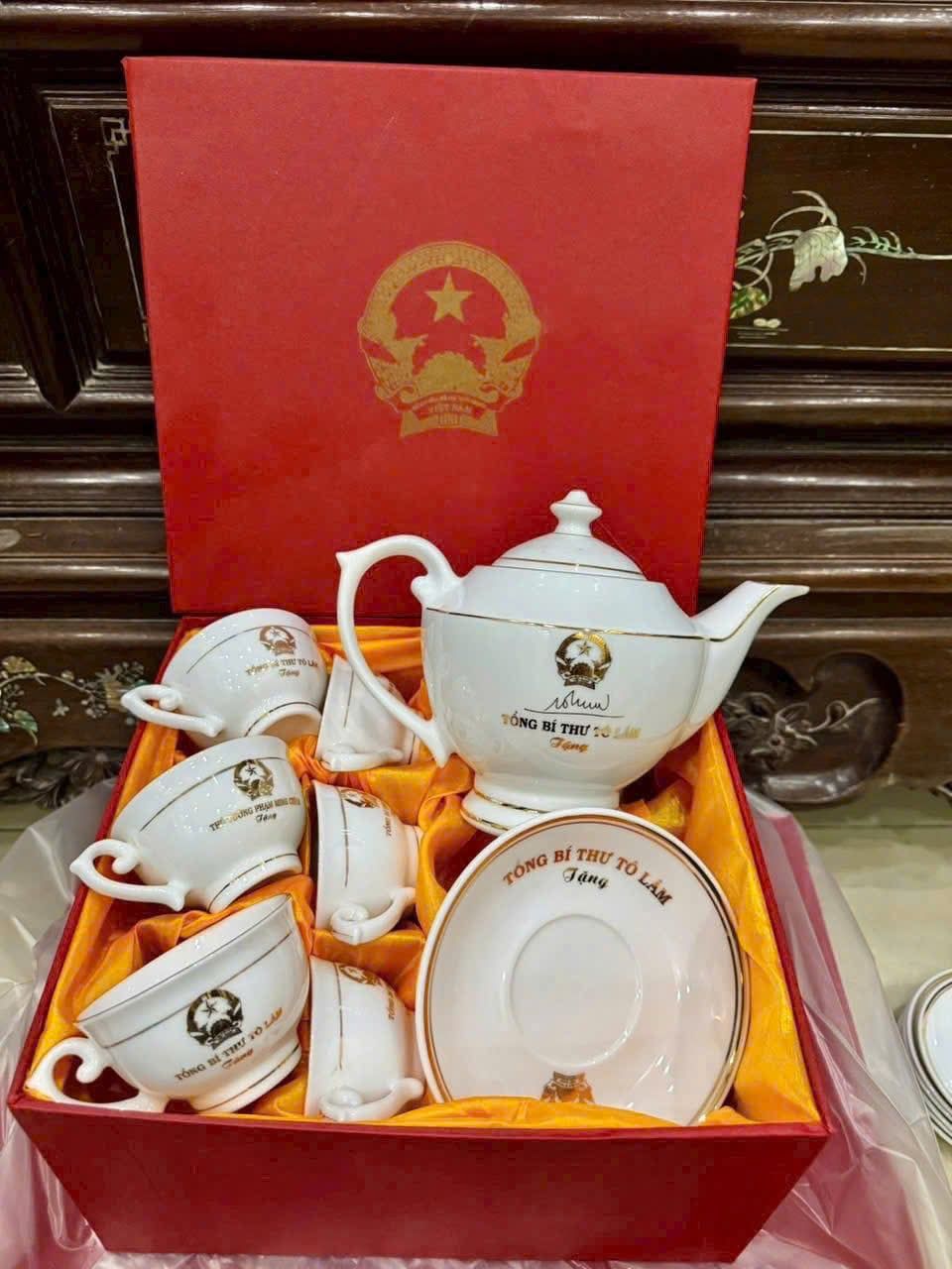  Bộ Thần đèn in Quốc Huy vẽ vàng sưu tầm kèm chữ Ký Tổng Bí Thư BKCECN-10021 