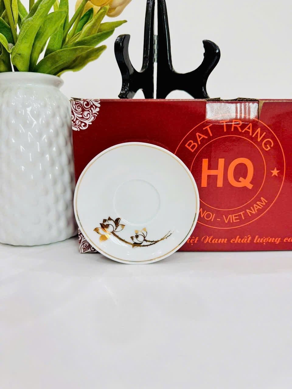  Bộ ấm chén sứ trắng Bát Tràng hoa sen vàng kim BKCECN-10110 