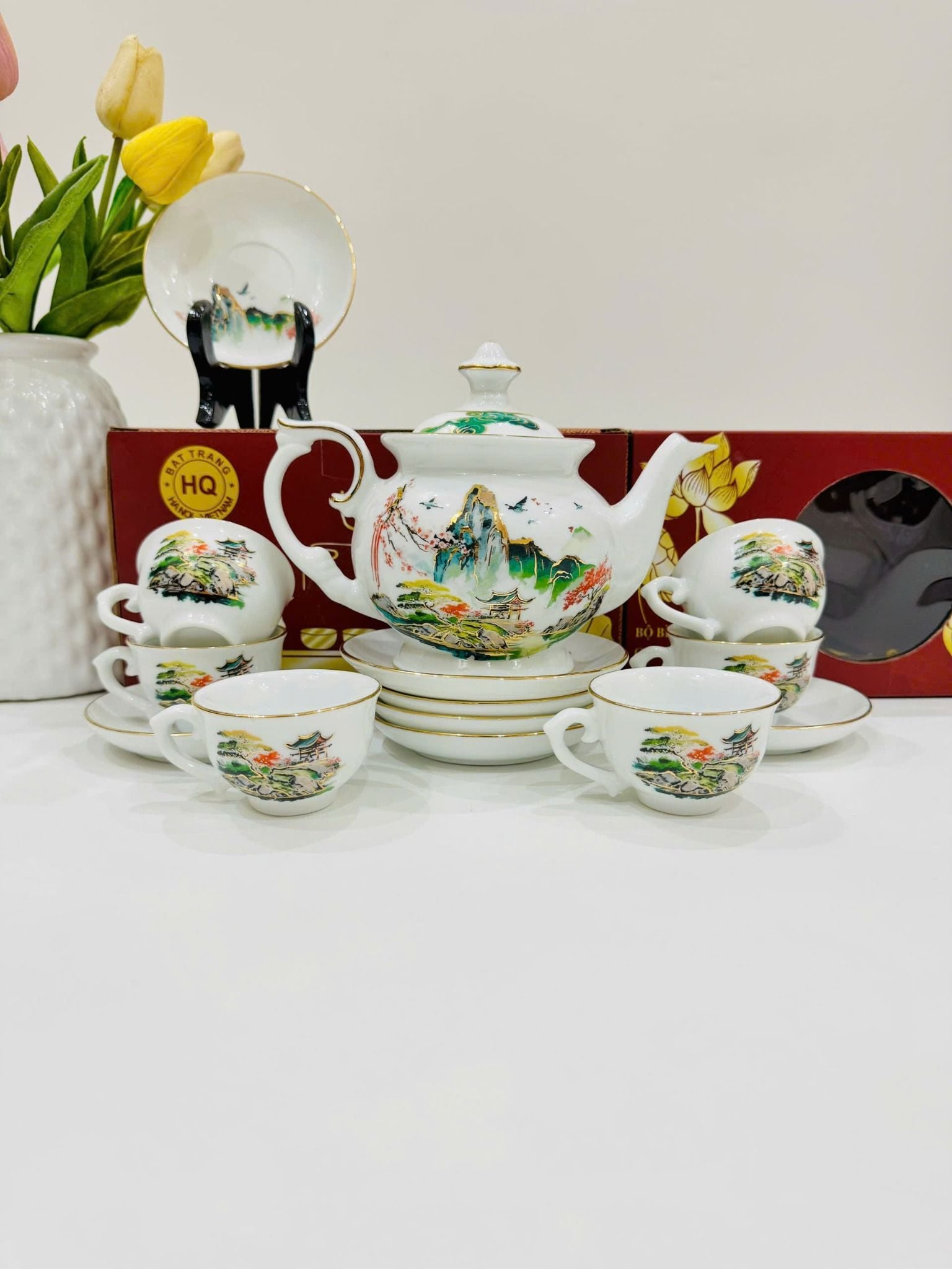  Bộ ấm chén sơn thủy hữu tình màu trắng vẽ vàng kim Bát Tràng BKCECN-10164 