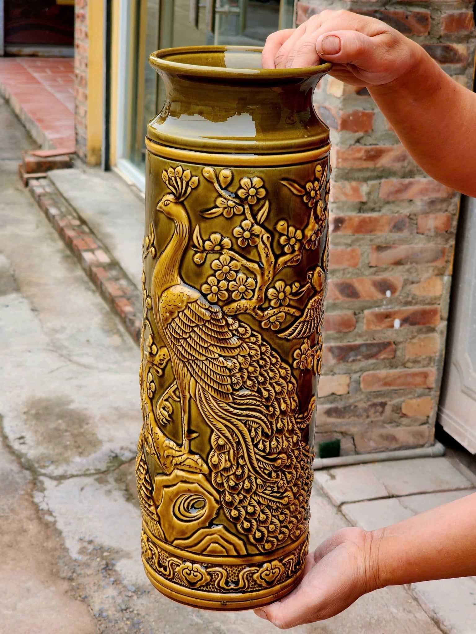  Lọ đựng nhang họa tiết Chim Công Bát Tràng BKCECN-10157 