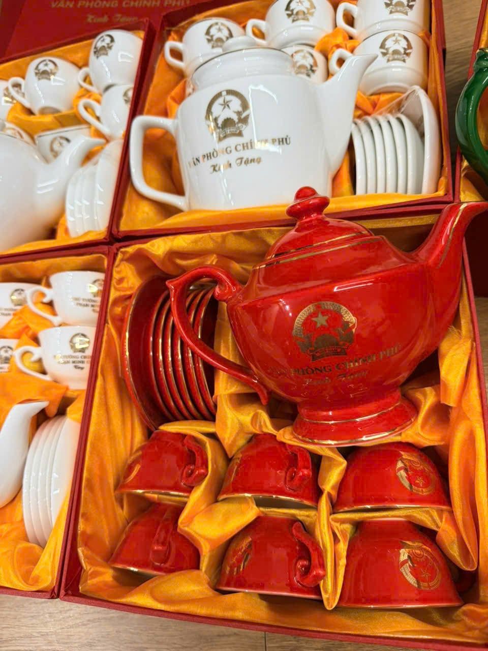  Bộ ấm chén Văn phòng Chính phủ Bát Tràng BKCECN-10187 