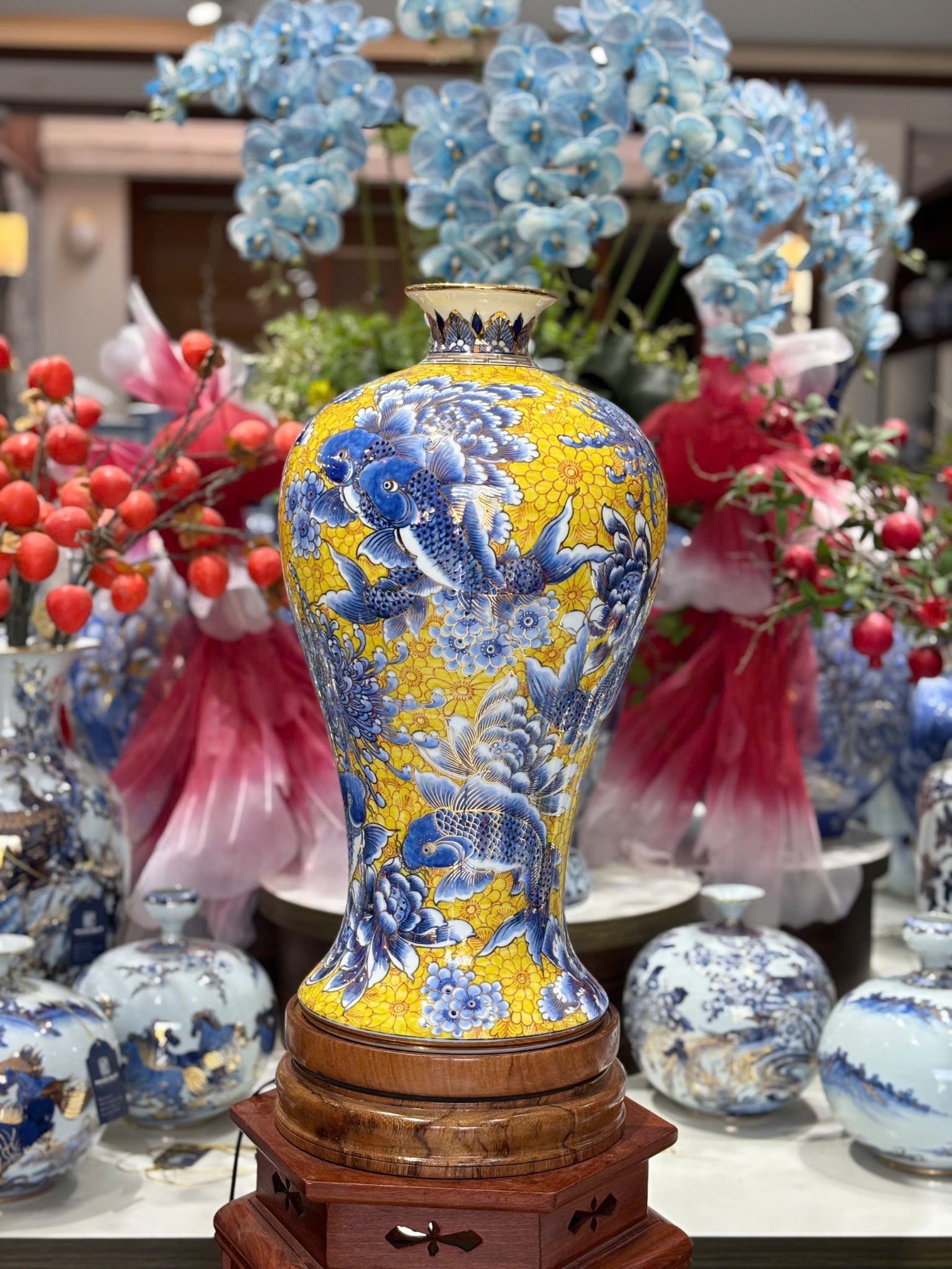  Bảo bình Bát Tràng vẽ vàng cao cấp BKCECN-10199 