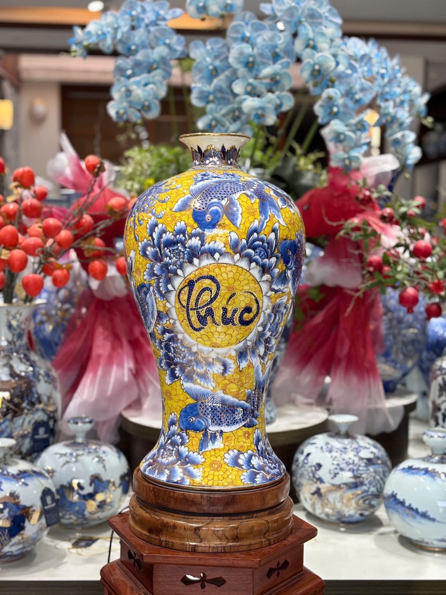  Bảo bình Bát Tràng vẽ vàng cao cấp BKCECN-10199 