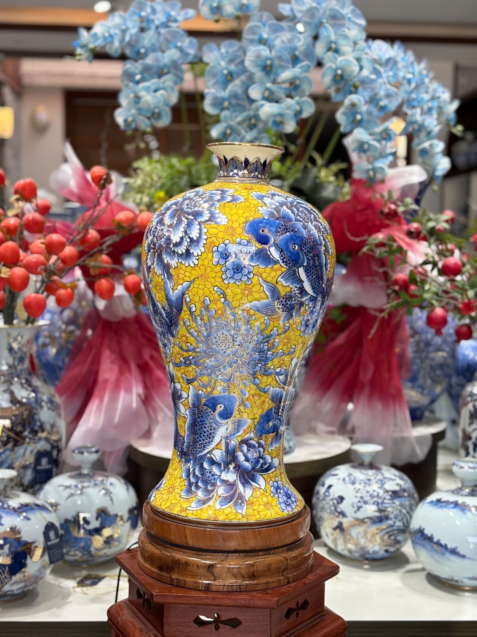  Bảo bình Bát Tràng vẽ vàng cao cấp BKCECN-10199 