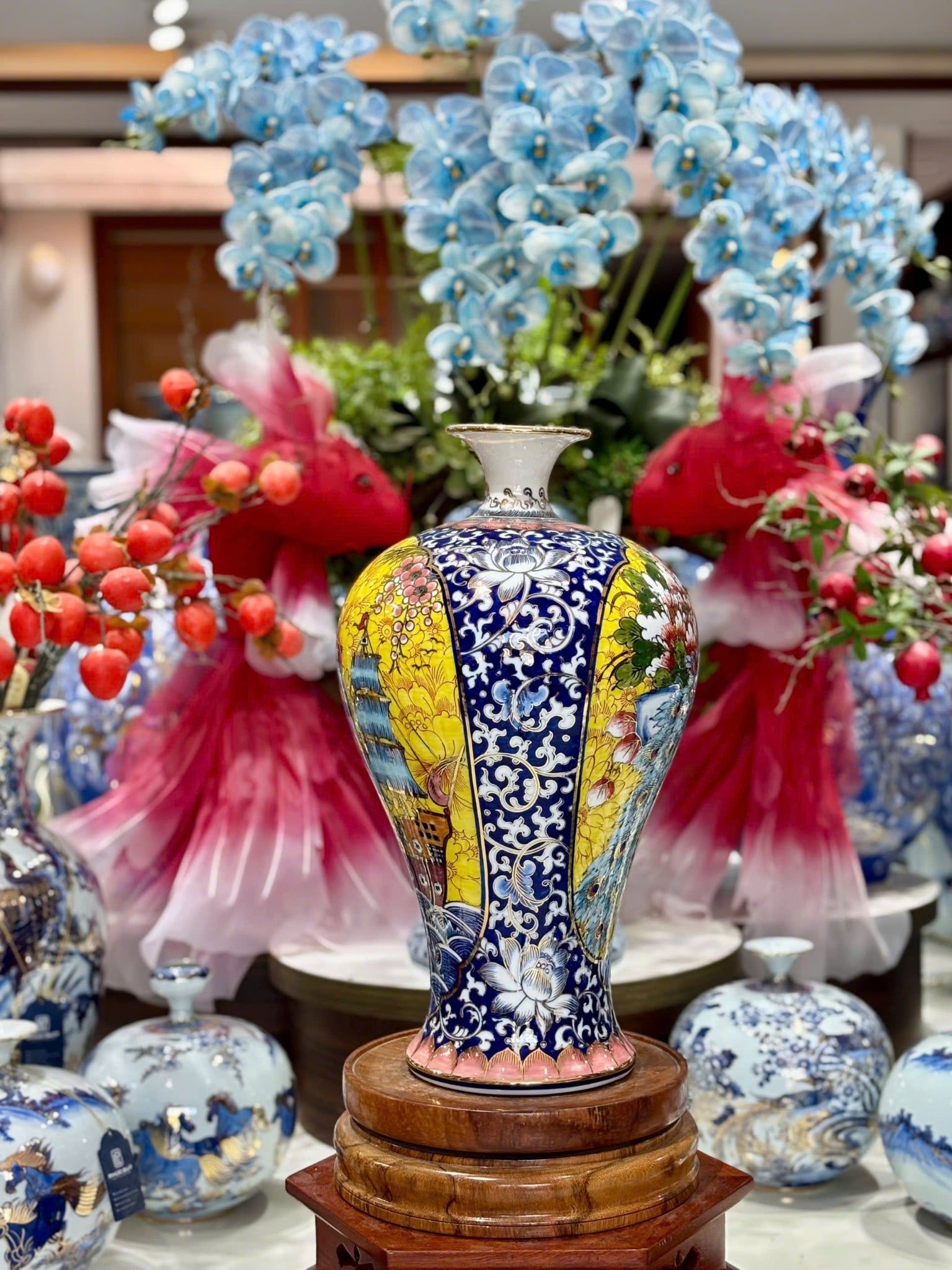  Bảo bình Bát Tràng vẽ vàng cao cấp trang trí Tết BKCECN-10201 