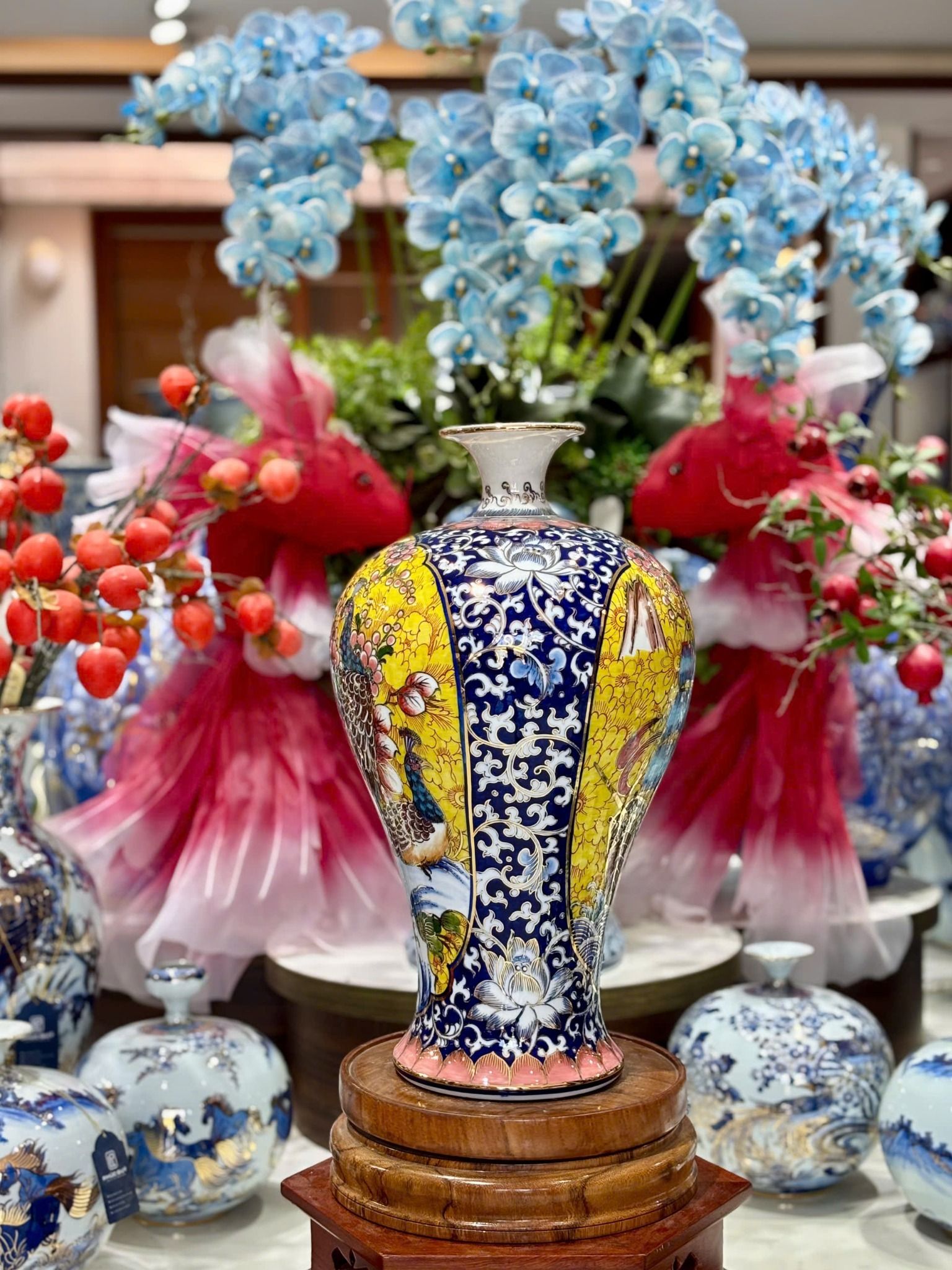  Bảo bình Bát Tràng vẽ vàng cao cấp trang trí Tết BKCECN-10201 