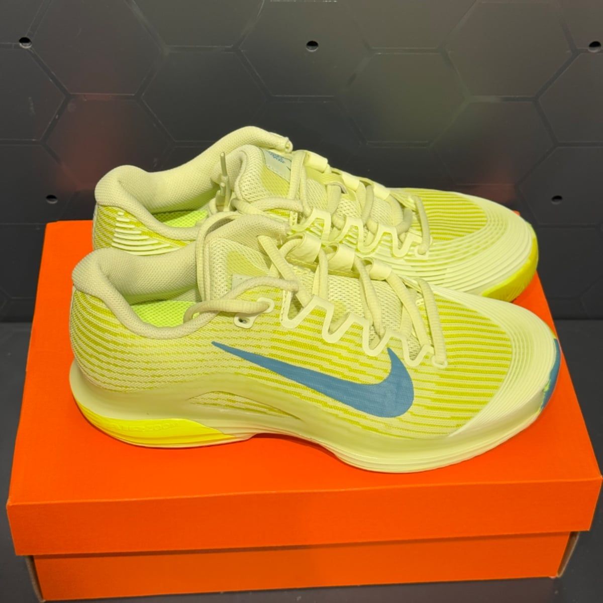  Giày Tennis/Pickleball Nike Vapor 12 Premium 'Luminous Green' HF7834-300 