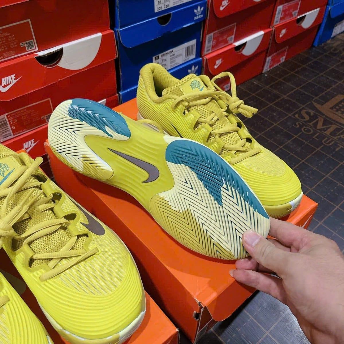  Giày Tennis/Pickleball Nike Vapor 12 Premium 'Luminous Green' HF7834-300 