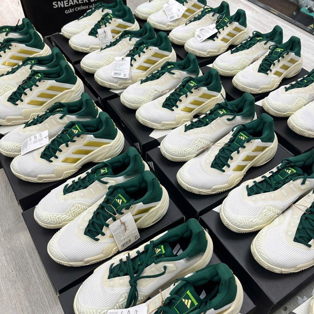  Giày adidas Barricade 13 ”White/Green” IH5140 