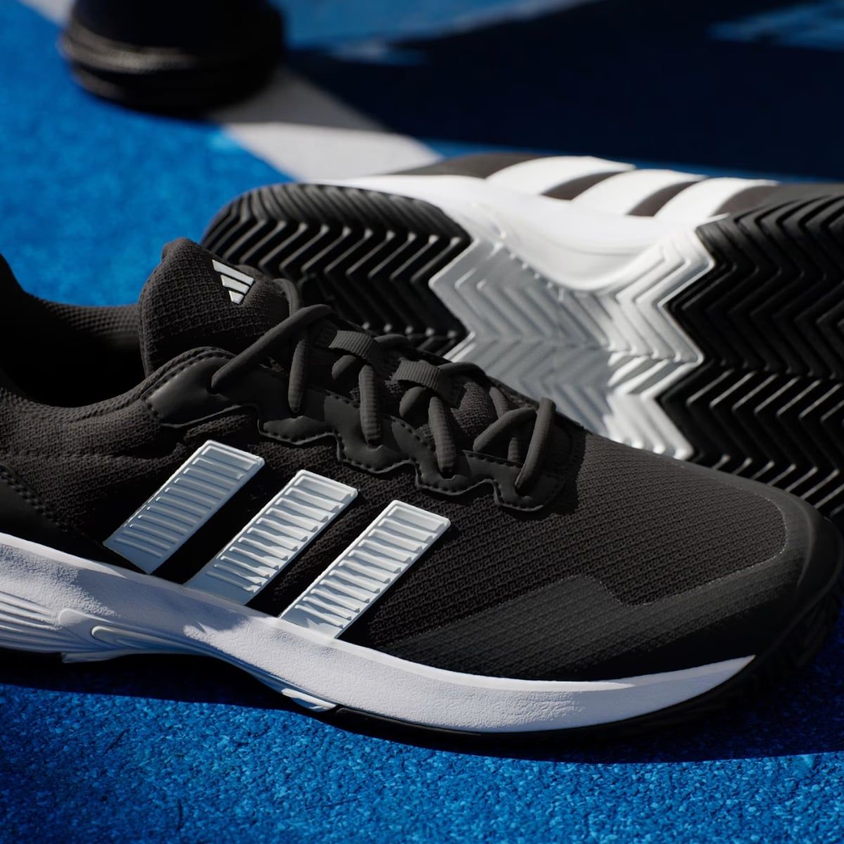  Giày adidas GameCourt 2 'Core Black / Cloud White' KI0780 