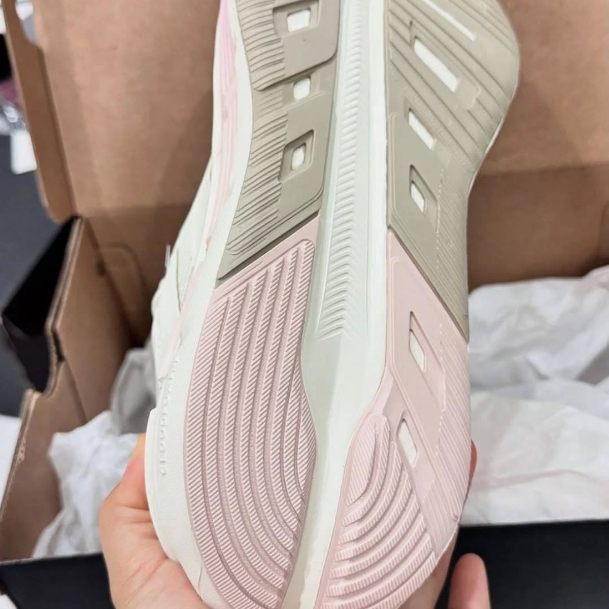  Giày Adidas Questar 3 ‘Putty Mauve’ ID8741 
