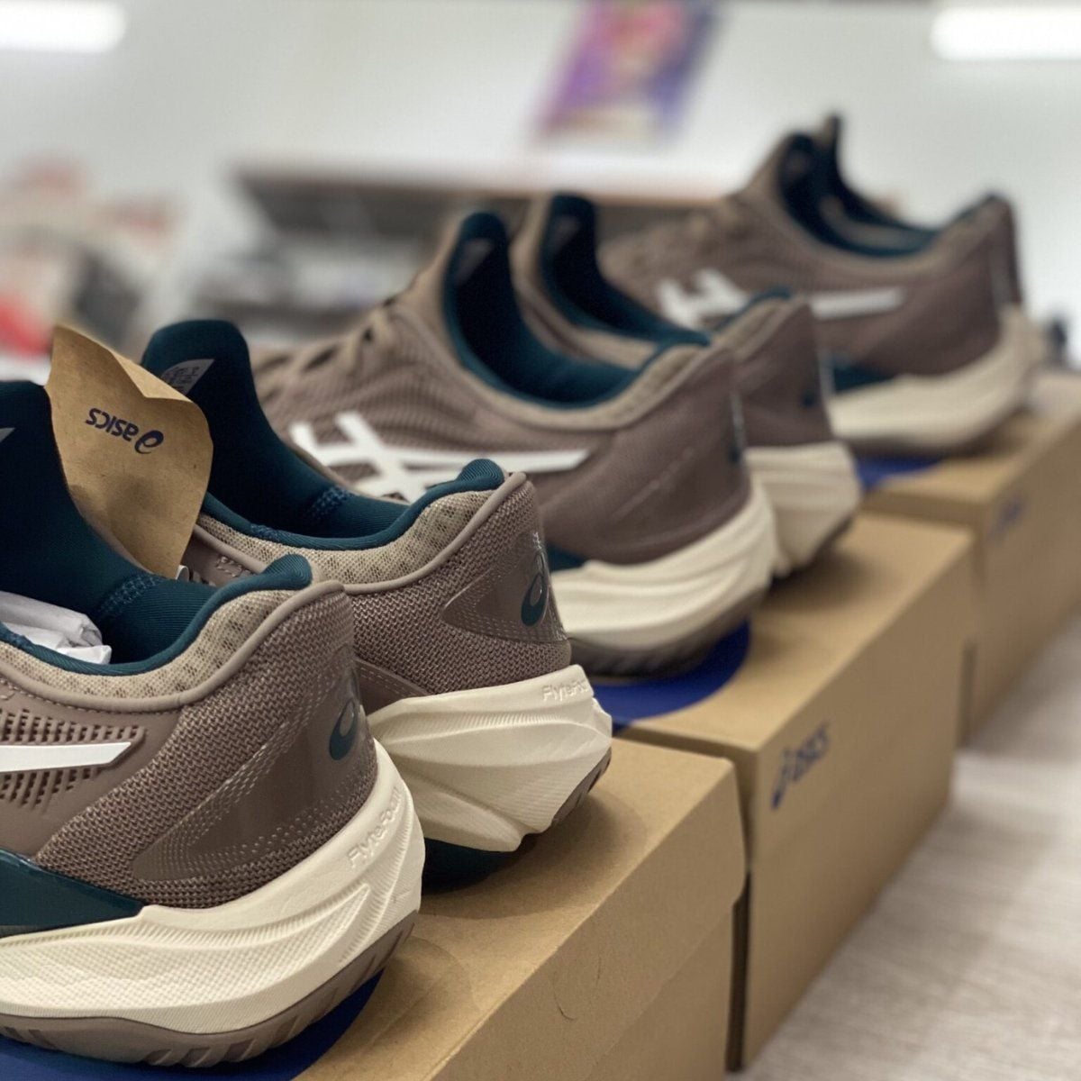  Giày Asics COURT FF 3 ‘Taupe Grey White’ 1041A370-020 