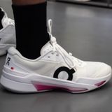  Giày On The Roger Pro Fire ‘White Pink’ 3MF30102626 