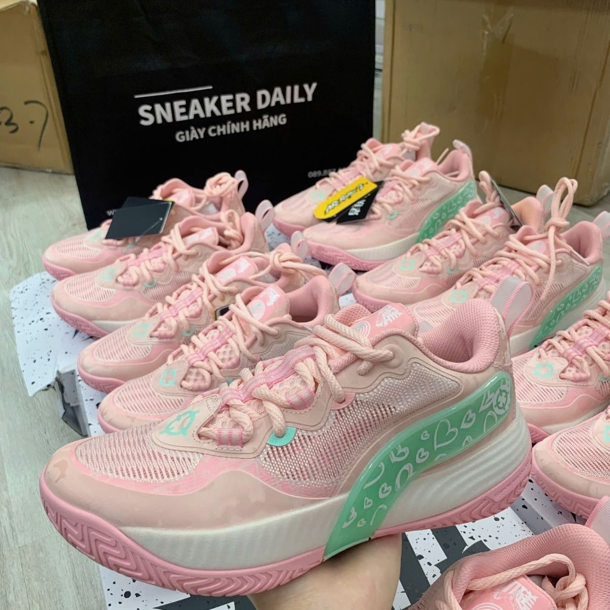  Giày Rigorer AR Battle 2 ‘Think Pink’ Z323360103-2 