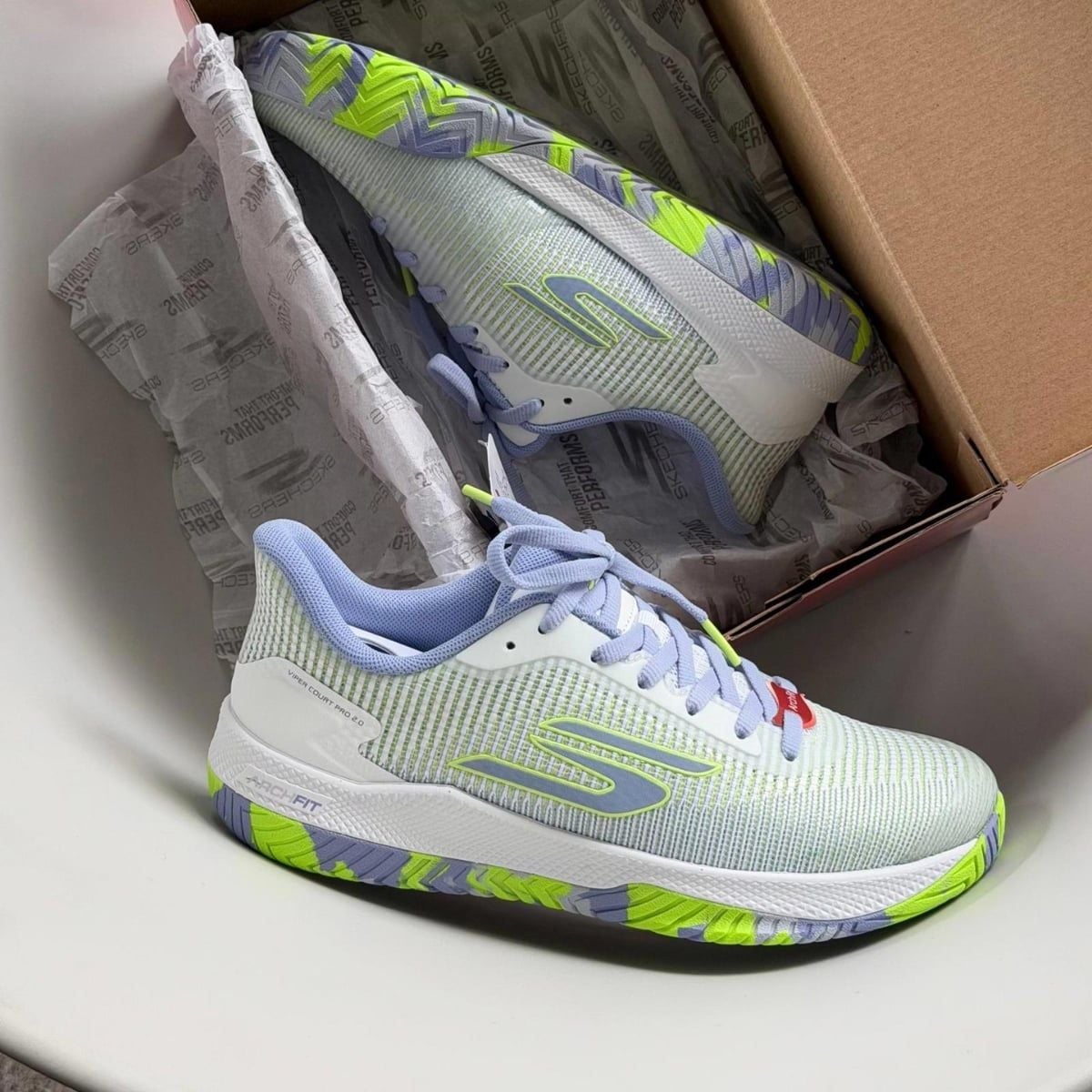  Giày Skechers Viper Court Pro 2.0 ‘White Perikinkle’ 172109-WPW 