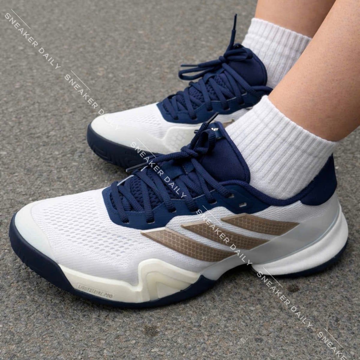 Giày adidas Barricade 14 ‘Cloud White/Cyber Metallic/Dark Blue’ JR1743 