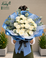Bó hoa 21 bông hồng trắng cồ