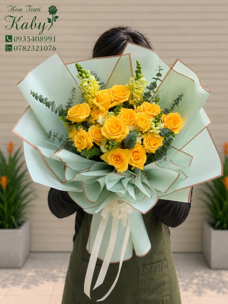 BÓ HOA HỒNG VÀNG TỰ NHIÊN