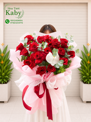 Bó Hoa Đỏ Thắm Dịu Dàng