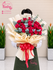 BÓ HOA 25 BÔNG HỒNG ĐỎ VÀ HOA CẨM TÚ CẦU
