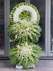 Vòng Hoa Tang Lễ Sang Trọng – Kính Viếng Người Đi Xa