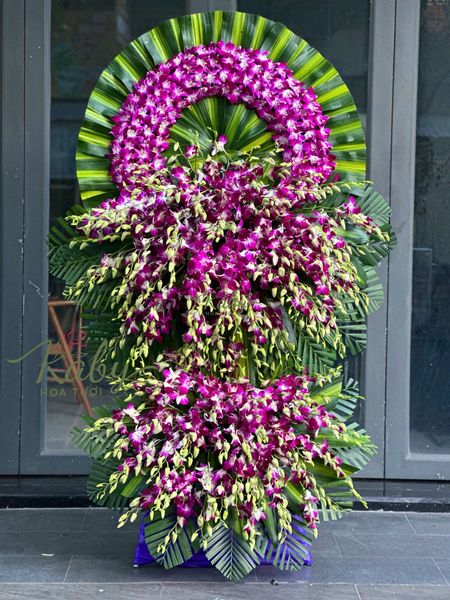 Vòng Hoa Lan Tím “Phúng Điếu Tịnh Tâm”