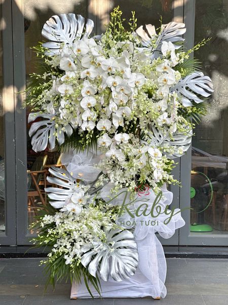 Vòng Hoa Chia Buồn Lan Trắng Cao Cấp Sang Trọng TPHCM