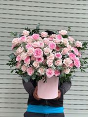 Giỏ Hoa Hồng Pastel – Mộng Mơ Ngày Phụ Nữ