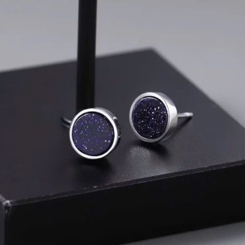 Khuyên nam Tita chiếc