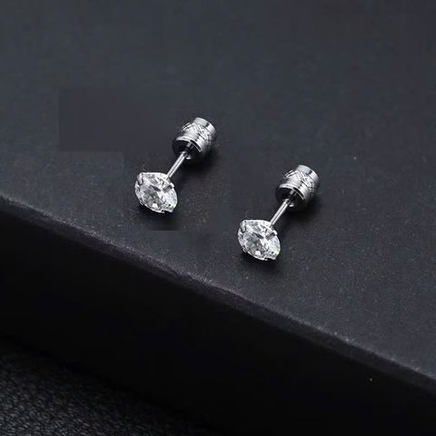 Khuyên nam Tita chiếc