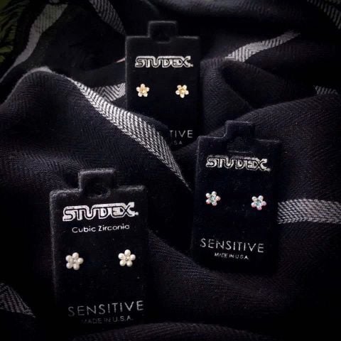 Khuyên cho da nhạy cảm