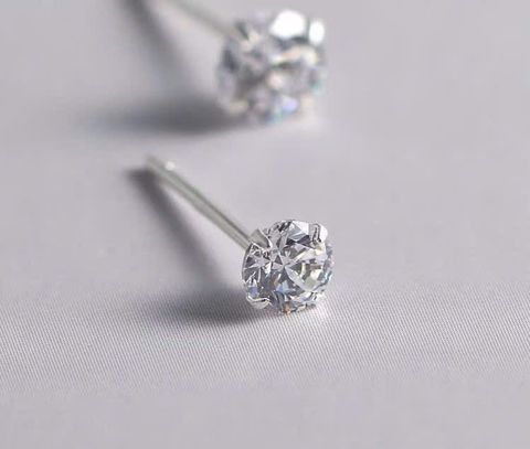 Khuyên nam bạc Ý 5mm chiếc