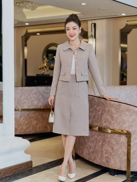 Chân váy dạ tweed dáng A túi ốp