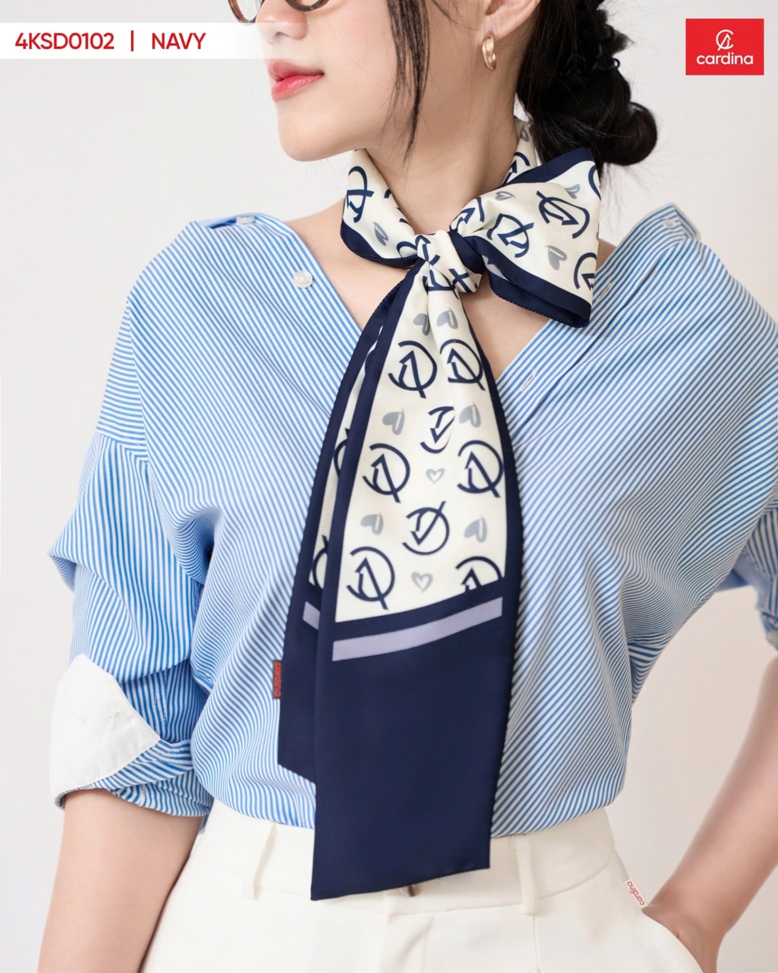 Trang sức và khăn lụa