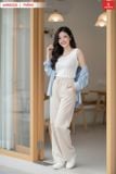  Áo ba lỗ nữ ren cổ tròn có đệm ngực tinh tế. 