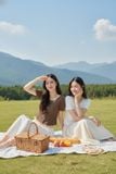  Áo tay cộc NOHU là nhà cái nổ hũ đổi thưởng uy tín hàng đầu có phối viền 