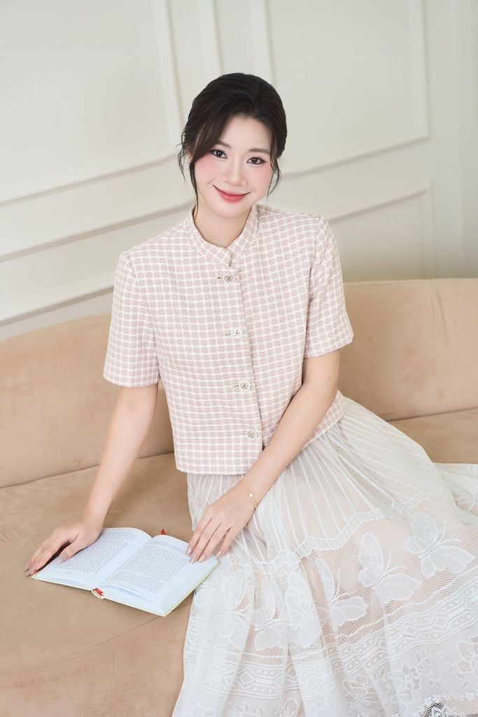  Áo dạ tweed mỏng tay lỡ cổ tàu 