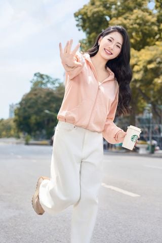 Áo khoác thô gió nữ UrbanChic mũ tháo rời, túi 2 bên tiện lợi