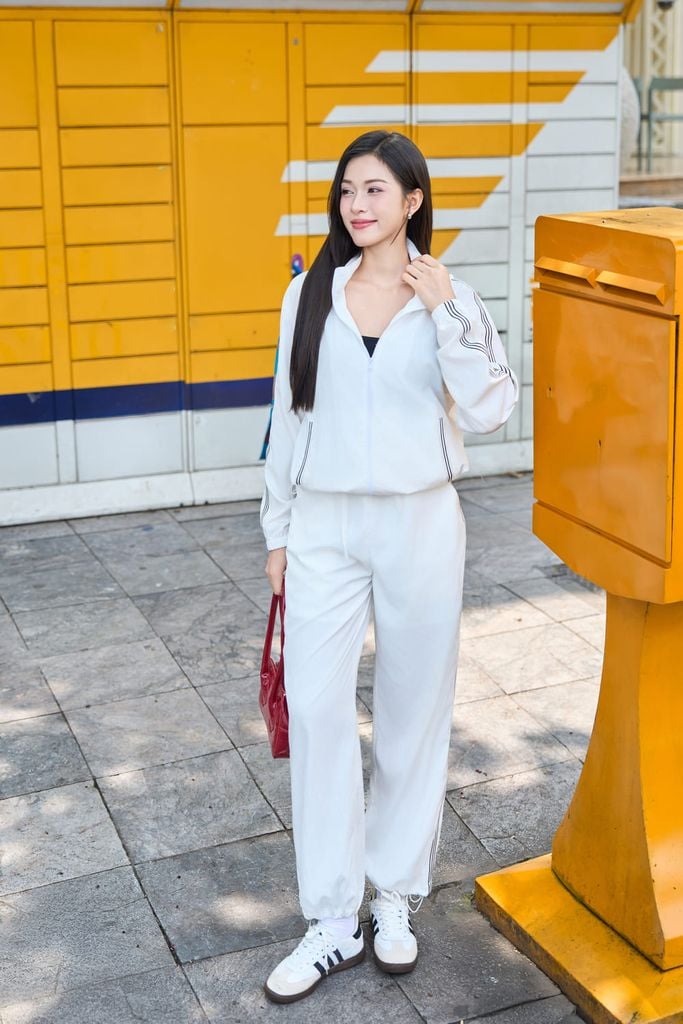  Quần dài thô gió Sporty Chic 