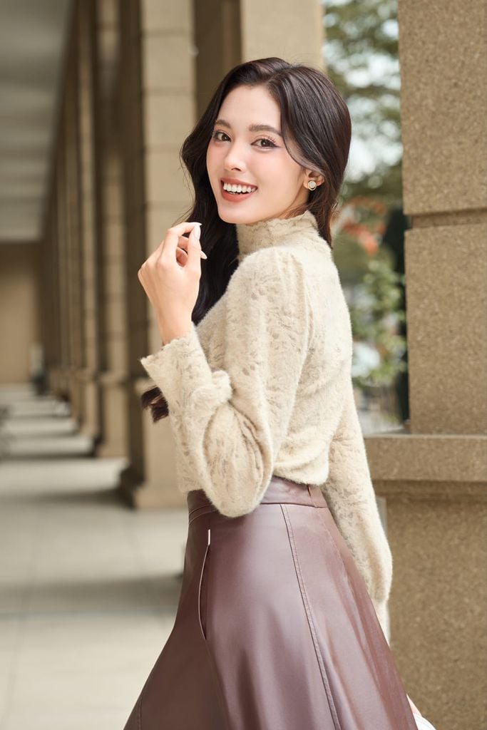  Áo kiểu nữ chất ren nhung cổ cao dáng vai bồng 