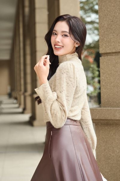  Áo kiểu nữ chất ren nhung cổ cao dáng vai bồng 